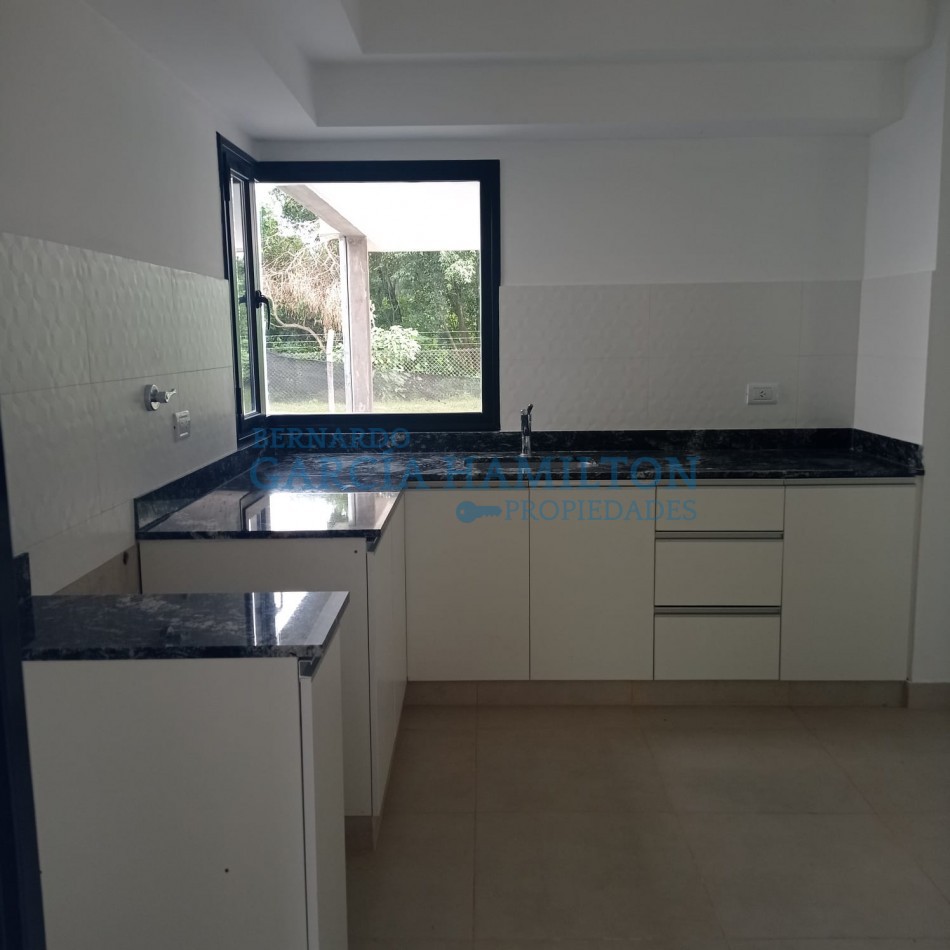 CASA EN VENTA Bo PRIVADO ALTO VERDE 2. 