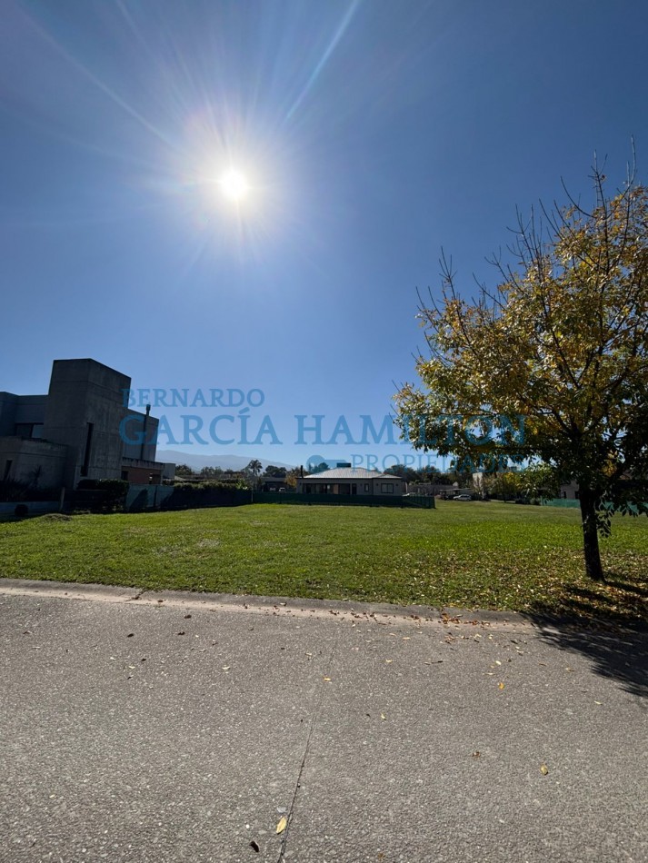 TERRENO EN VENTA BARRIO PRIVADO QUINTA AZUCENA