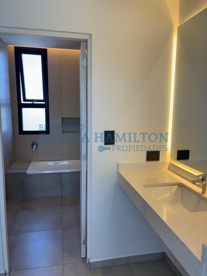 Moderna casa en venta Alto verde 3