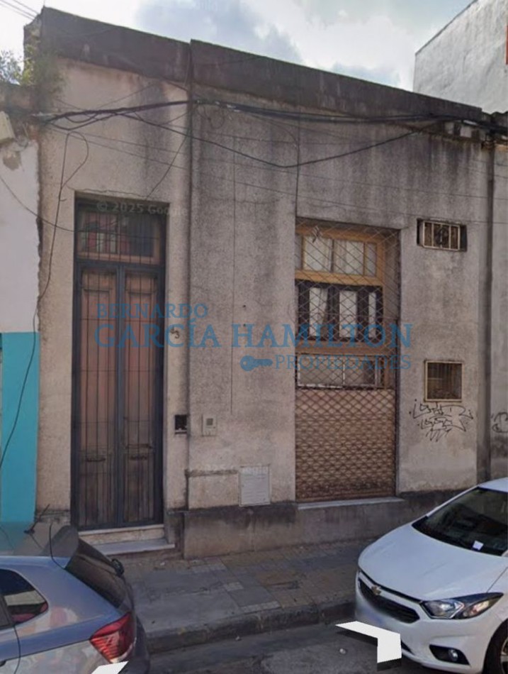 PROPIEDAD EN VENTA CALLE MORENO 1ERA CUADRA